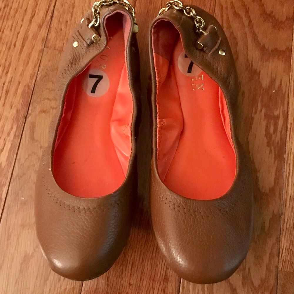 Like new, Ralph Lauren flats!